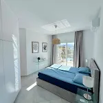 Coral Bay Hills Villa *