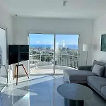 Coral Bay Hills Villa