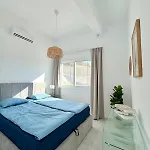 Coral Bay Hills