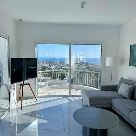 Coral Bay Hills Villa
