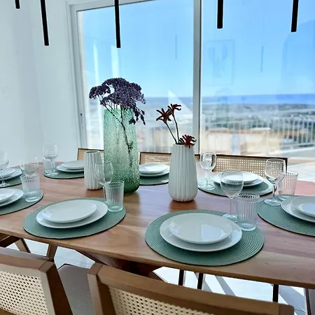 Coral Bay Hills Villa