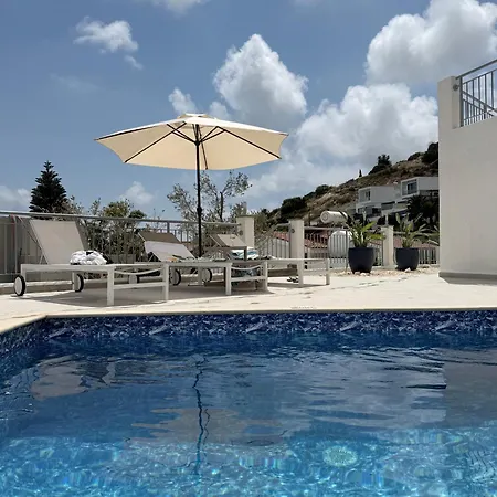 Coral Bay Hills *