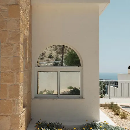 Coral Bay Hills Villa *