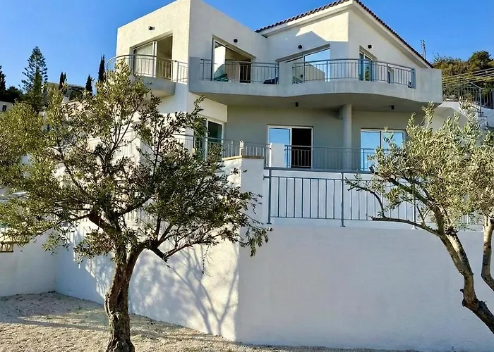 Coral Bay Hills